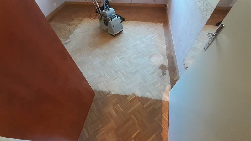 Comment redonner à votre parquet chêne son aspect d'origine à Marseille ?