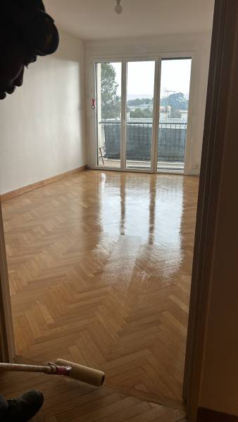 Rénovation parquet en chêne massif