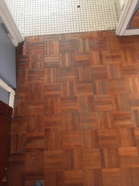 Parquet pose mosaïque avant rénovation par JBB Carry le Rouet
