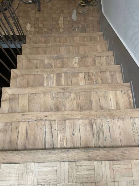 Rénovation d'un escalier ancien à Marseille La Valbarelle