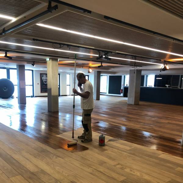 Rénovation du parquet du théâtre de la Criée à Marseille