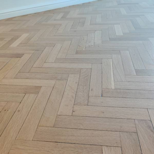 Rénovation artisanale de parquet à Marseille Le Roucas Blanc